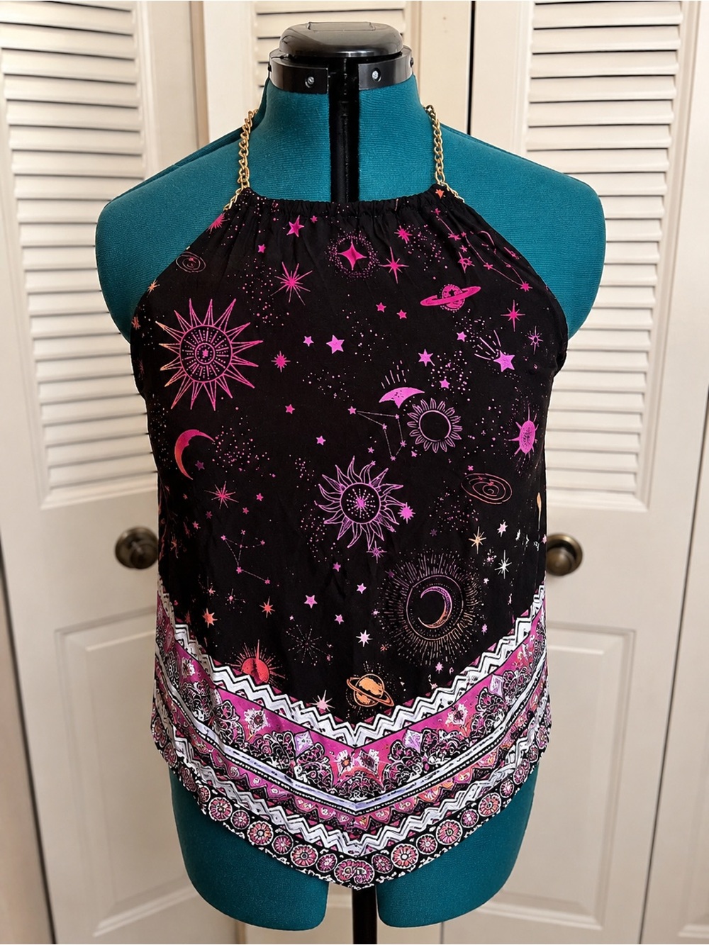 No Boundaries Celestial Chain Halter Top Size L 11-13 Black Pink Astrology Y2K